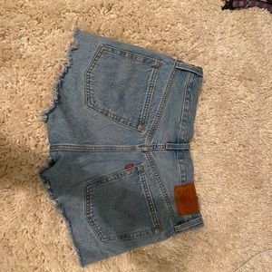 501 Levi Jean shorts